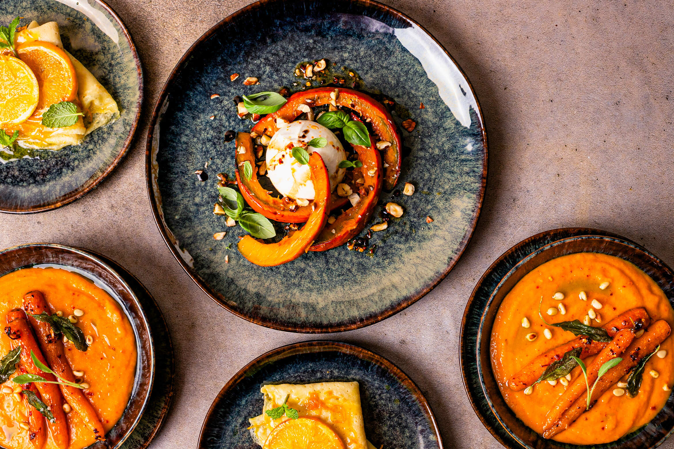 Kolorowe talerze – jak ożywić codzienne posiłki